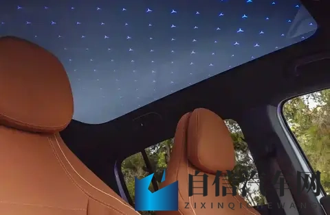 CLA同款内饰，12月8日首发，全新GLB内饰官图发布-2