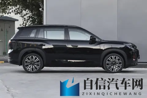 唠唠 AION i60 增程版：12 万多就能拿下 20 万配置，这波血赚不亏！-2