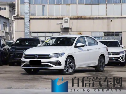 EⅤeLynLin张丽pk黑人：女神赛车手对决，速度女神力压黑人！-2