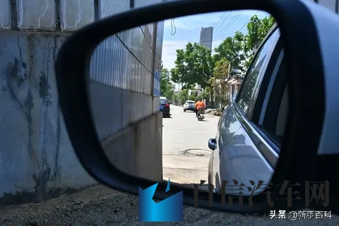 为什么倒车后视镜自动下翻功能被公认为鸡肋?替代它只要几块钱!-3