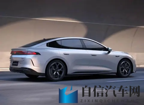 产品力、价值感均越级,长安启源A06 1099万起售-1