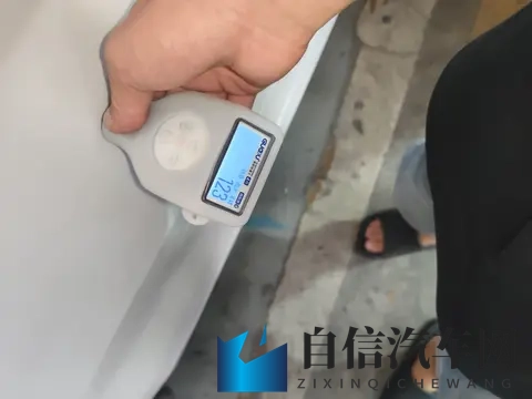 青梅竹马是消防员：消防英雄与警察爱车相伴，温馨故事引关注-2