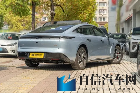 2025 款星纪元 ES 唠明白：从价格到辅助驾驶，到底值不值得买？​-1