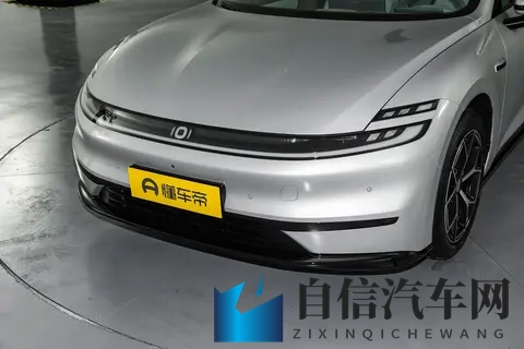 长安又一新车即将上市，预售1199万起，这回真要卷疯了？-3