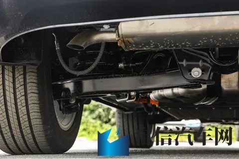 新蓝电 E5 PLUS，1398 万起，带露营大礼包，这款插混 SUV 值得一看！-3