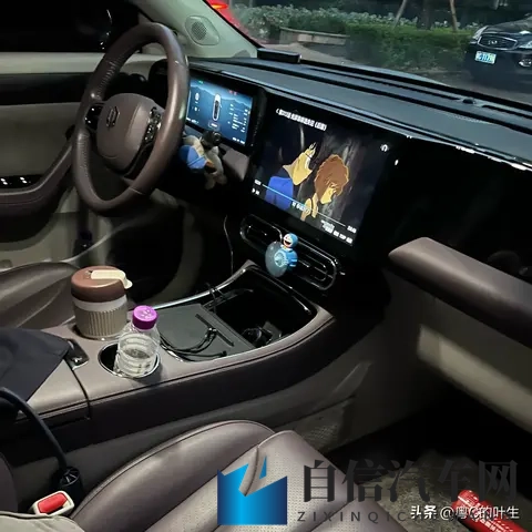 黑人Av:汽车革命:豪华新高度,体验非凡驾乘-3