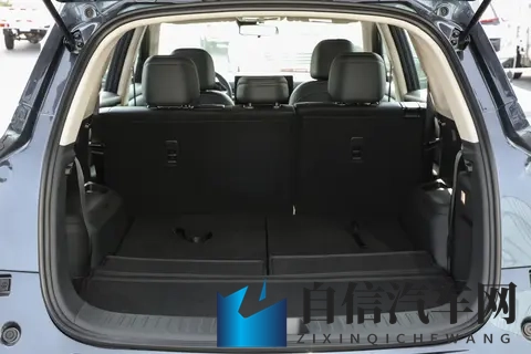 到店体验第三代蓝电E5 PLUS，230km 越级续航真香-1