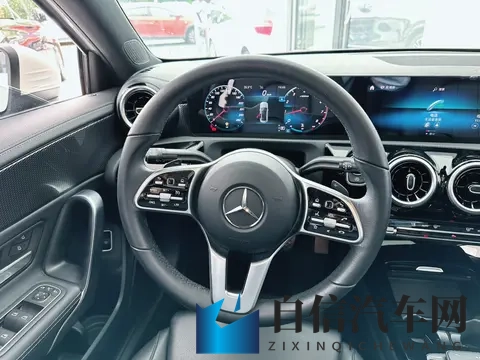 蹲厕toilet美女沟沟：智能驾驶新潮流，个性化体验升级-3