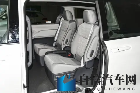 2026款丰田赛那选购指南：10款配置如何权衡性价比-1