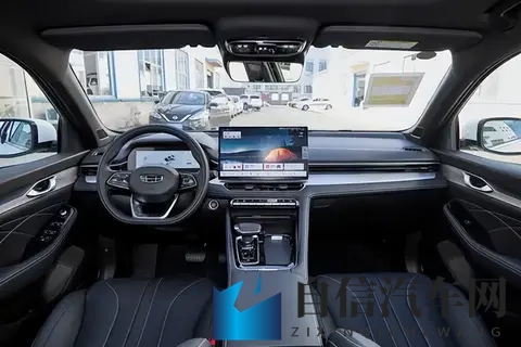 配置对标20万级？10万级燃油家轿给出了答案-1