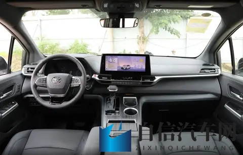 合资家用MPV！2026款格瑞维亚配置差异分析，哪款更适合你？-2