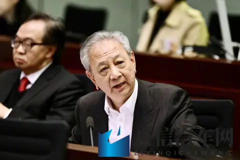 粤车南下︱内地司机违规收告票跑路如何执法？易志明回应-2