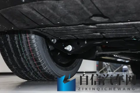 二三十万家庭购车新选择:深度解读乐道L90 2025款 七座版Ultra-3