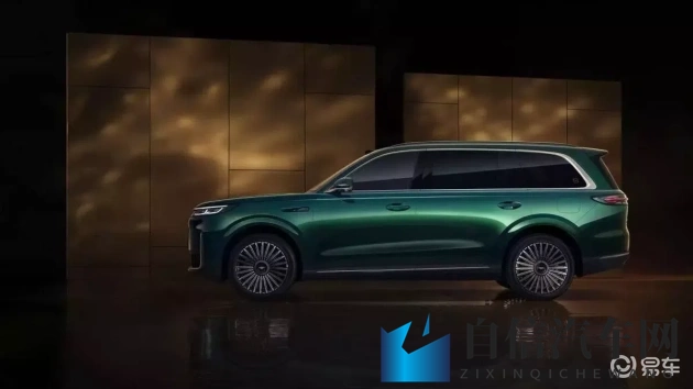 女按摩师按着就滑进去了：新型汽车内饰：科技与舒适完美结合-1