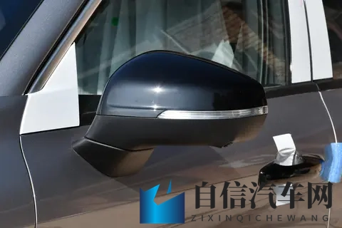 试驾领克03 2026款 ,动力强、性价比高的紧凑级燃油轿车-3