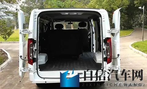 男和女一起差差差APP：汽车社交新潮流：打破界限，车友互动乐园-2