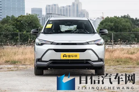 家用锋兰达怎么选？舒适 、豪华 、双擎配置的功能变化-2