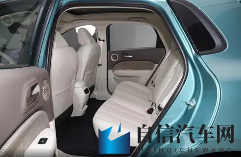 这不比小型轿车更拉风？欧拉5开启预售，1098万起-2