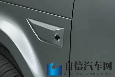 上市首月交付破万!续航1300公里+越级大空间,家用SUV可看钛7?-1