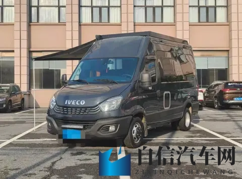 不是豪华，是自在——一辆露营车里的生活哲学-3