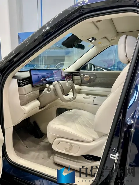 3328万起六座SUV！从豪华到理性！上汽出手，智己LS9凭何逆袭？-3