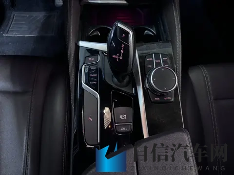 丁香花五月天：五月花开，丁香飘香时节-1