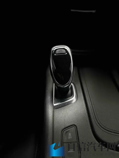 十年老友忍痛割爱，10万拿下18年一手凯迪拉克XT5！-2