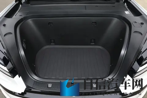 上市86天交付破3万，租电车价立减86万，这款大三排SUV适合家用-2