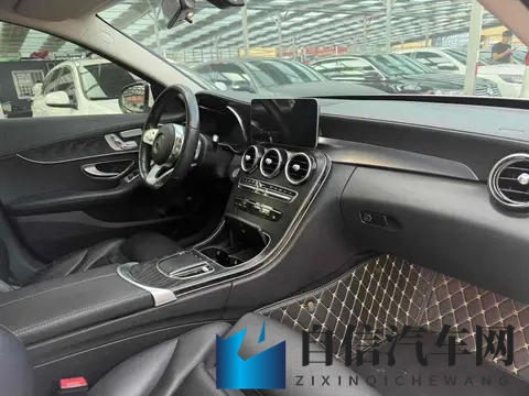 岚图梦想家山河旗舰四座MPV广州车展正式上市！-1