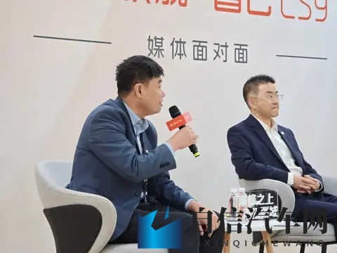 LS9上市后问智己:「上汽旗舰」真成了?-3