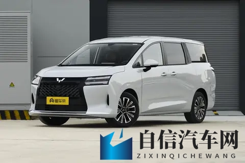 五菱星光730：家用MPV的优选？实测空间、动力、操控-2