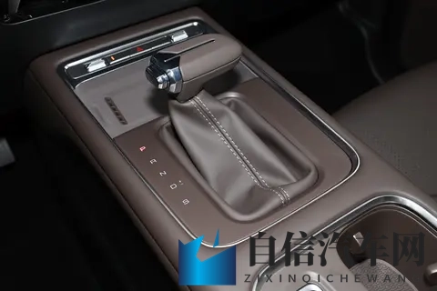 新车｜指导价730万元起_置换价710万元起，五菱星光730上市-1