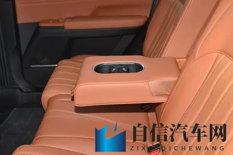 捷途山海L7 PLUS 2025款 121km 五座标准版：打造旅行小房车新体验-3