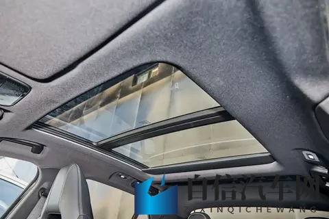 第三代领克03试驾：百公里加速65秒，紧凑型燃油车中的扛霸子！-3