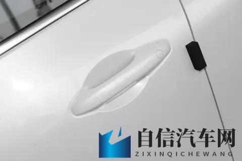 新车|售1549万元起_15T插混中型MPV,东风风行游艇PHEV上市-3