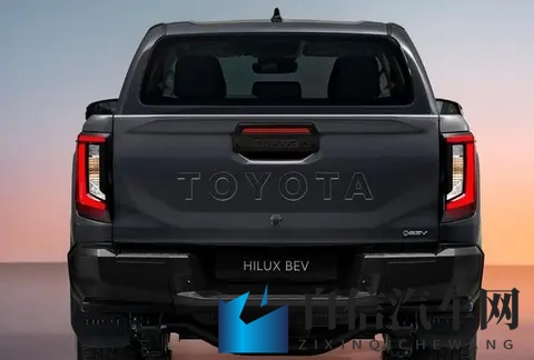 丰田全新HiLux震撼亮相：双动力版本引领市场新风向-2