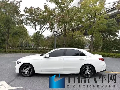 八重神子被 吸乳羞羞动漫：八重神子动漫引发争议，引发网友热议-3