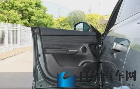 星纪元ET:增程版续航1615公里,它就是打工人的移动舒睡舱-2