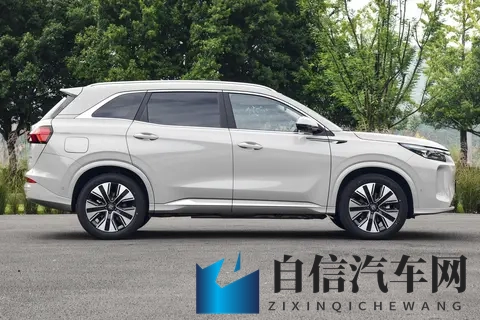 第三代蓝电 E5 PLUS预售不到12万起，四驱+大电池，全能SUV来了？-2