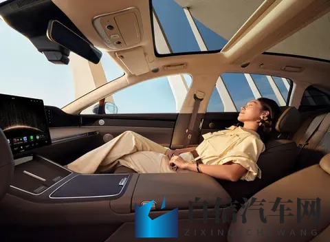 新款享界S9预售72小时 订单破8000台-3