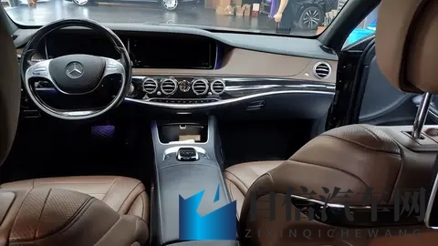 艳女应用：社交新玩法，汽车营销新突破-3