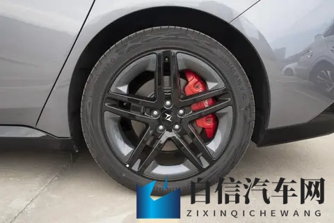 智美超能轿跑实至名归，东风奕派eπ007+深度体验-3