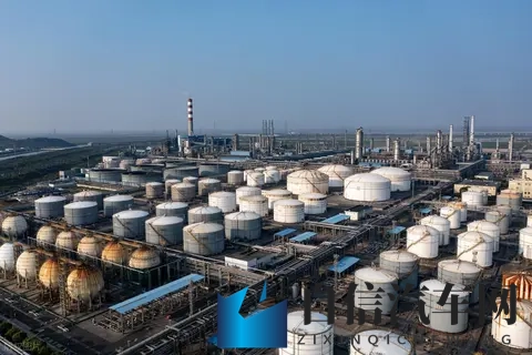 全国首个！13部门联手出拳，成品油新规能否根治非法加油车隐患？-1