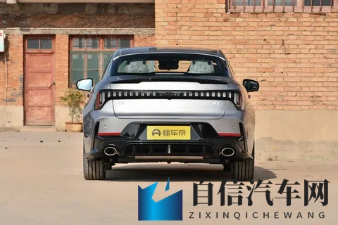 1038万起就能拿下!第三代领克 03 到底值不值得买?跟你唠透-3