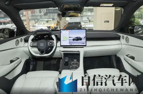 定位中大型车，指导价2698万起，ZEEKR 001怎么样？-2