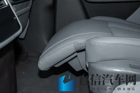 30万预算，大六座SUV怎么选？深度体验腾势N8L-2