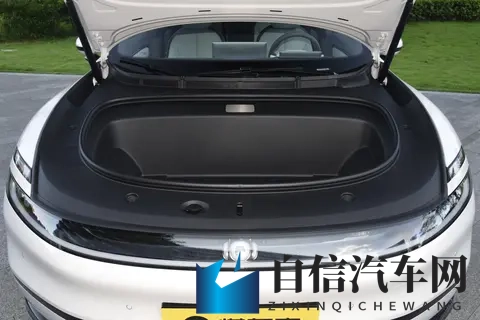 21分钟锁单破万！岚图泰山借五大核心优势能力压竞品么？-1