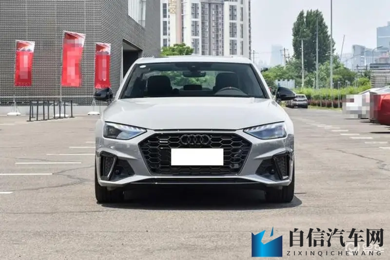 萌白酱喷水：可爱萌白酱意外喷水瞬间-1