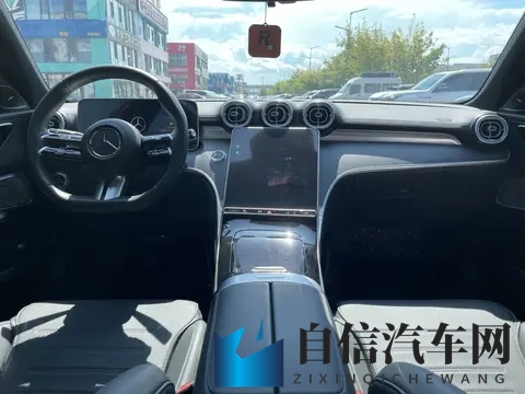 国精产品自偷自偷999：汽车新宠来袭：独特设计，智能科技，性价比爆表-1