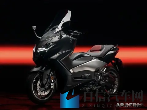 25年经典不改动力！TMAX纪念版靠红椅黑标吸睛，仅售一年争议大？-3